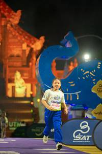 BIB: 050, 010
                            <button type="button" onclick="openModal(22477949)" class="btn btn-primary btn-sm float-right btn-popup" data-toggle="modal" data-target=".modal-high-quality">
                        <i class="fas fa-shopping-cart"></i> Add to Cart
                    </button>
                                            <button type="button" onclick="isThisMe(22477949, true)" class="btn btn-success btn-sm float-right btn-popup btn-isme hidden" data-toggle="tooltip" data-placement="bottom" title="นี่คือรูปของคุณใช่ไหม คลิกที่นี่เพื่อเอาเข้าอัลบั้ม">
                        <i class="fas fa-plus"></i> Add to album
                    </button>
                    <button type="button" onclick="isThisMe(22477949, false)" class="btn btn-warning btn-sm float-right btn-popup btn-isnotme hidden">
                        <i class="fas fa-ban"></i> Remove from album
                    </button>